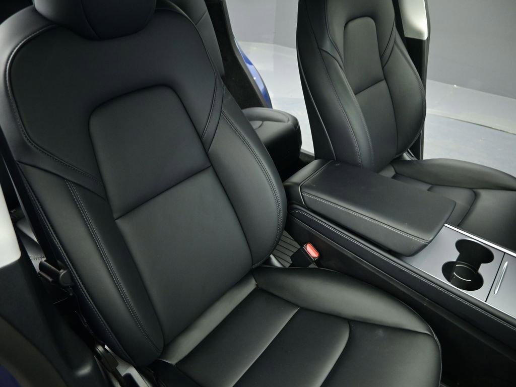 Used 2025 Tesla Model Y Long Range image 56