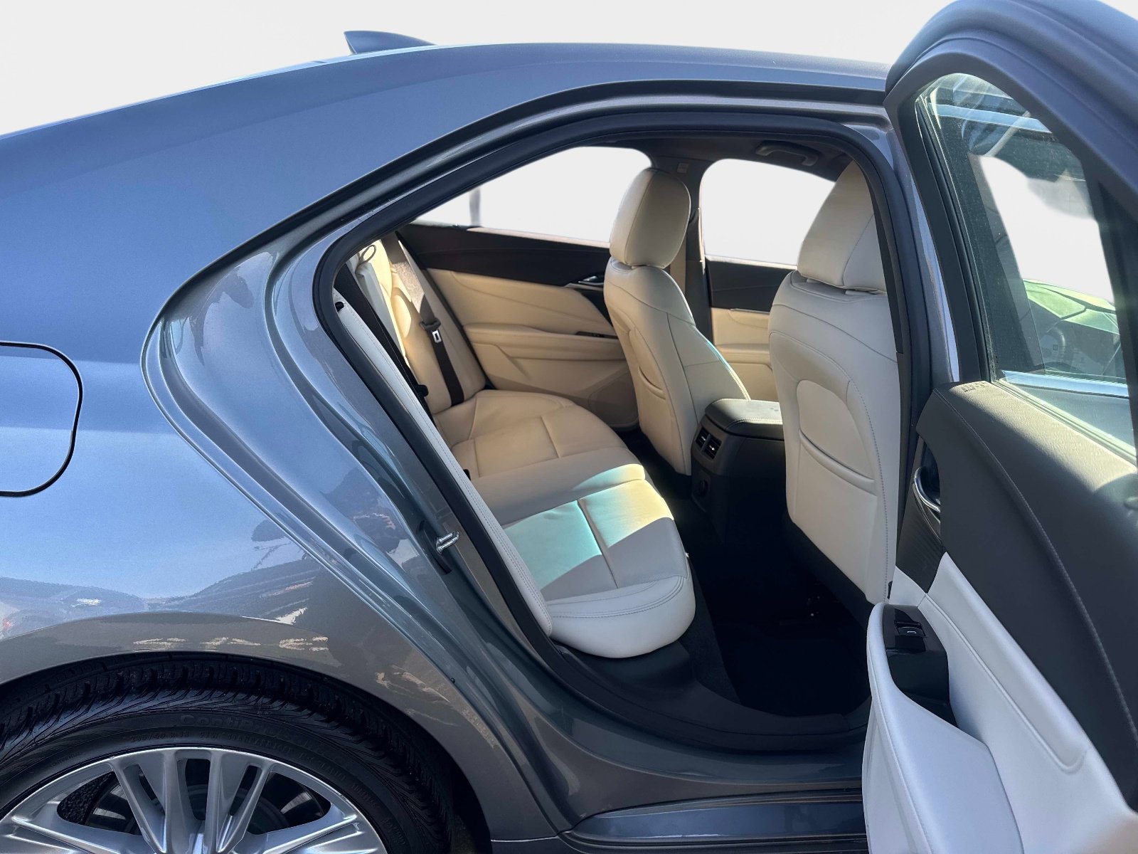 Used 2021 Cadillac CT4 Premium Luxury image 17