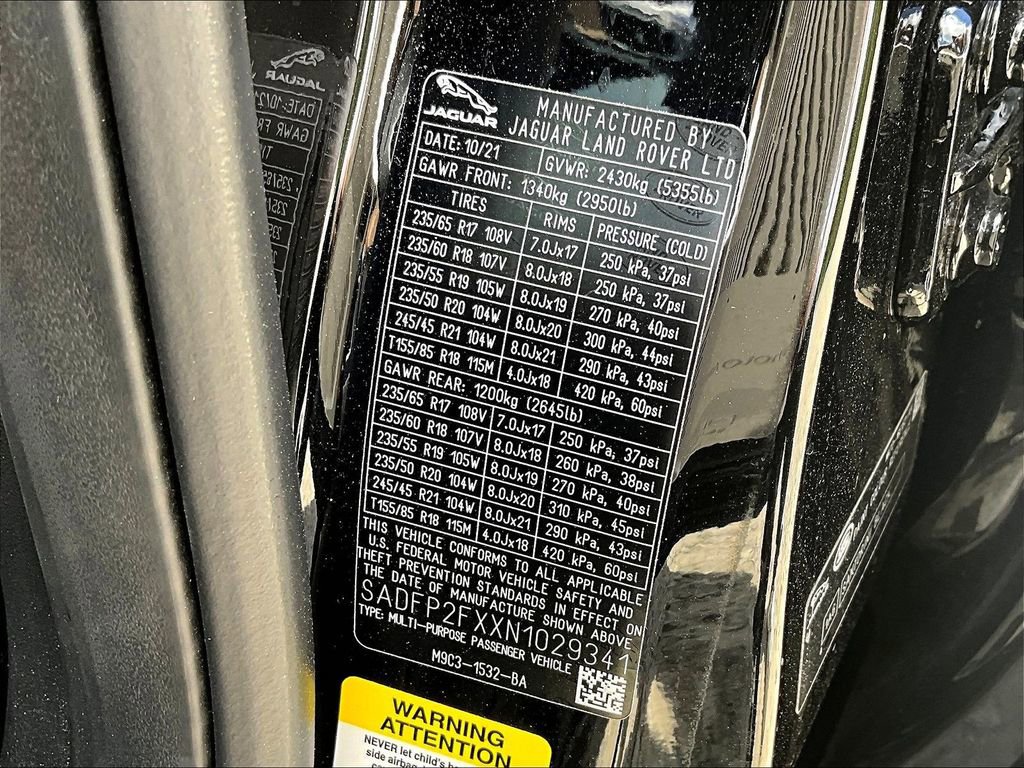 Used 2022 Jaguar E-PACE SE image 33