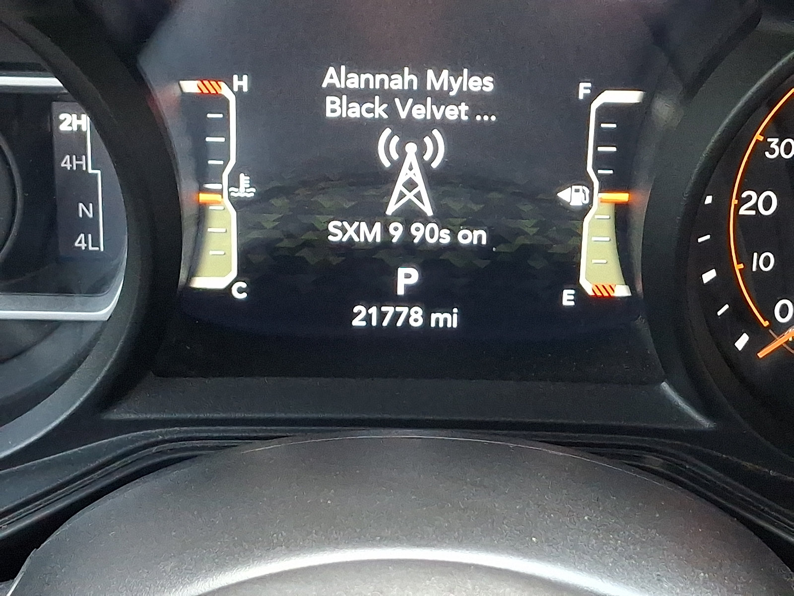 Certified 2025 Jeep Gladiator Sport AWD/4WD image 19