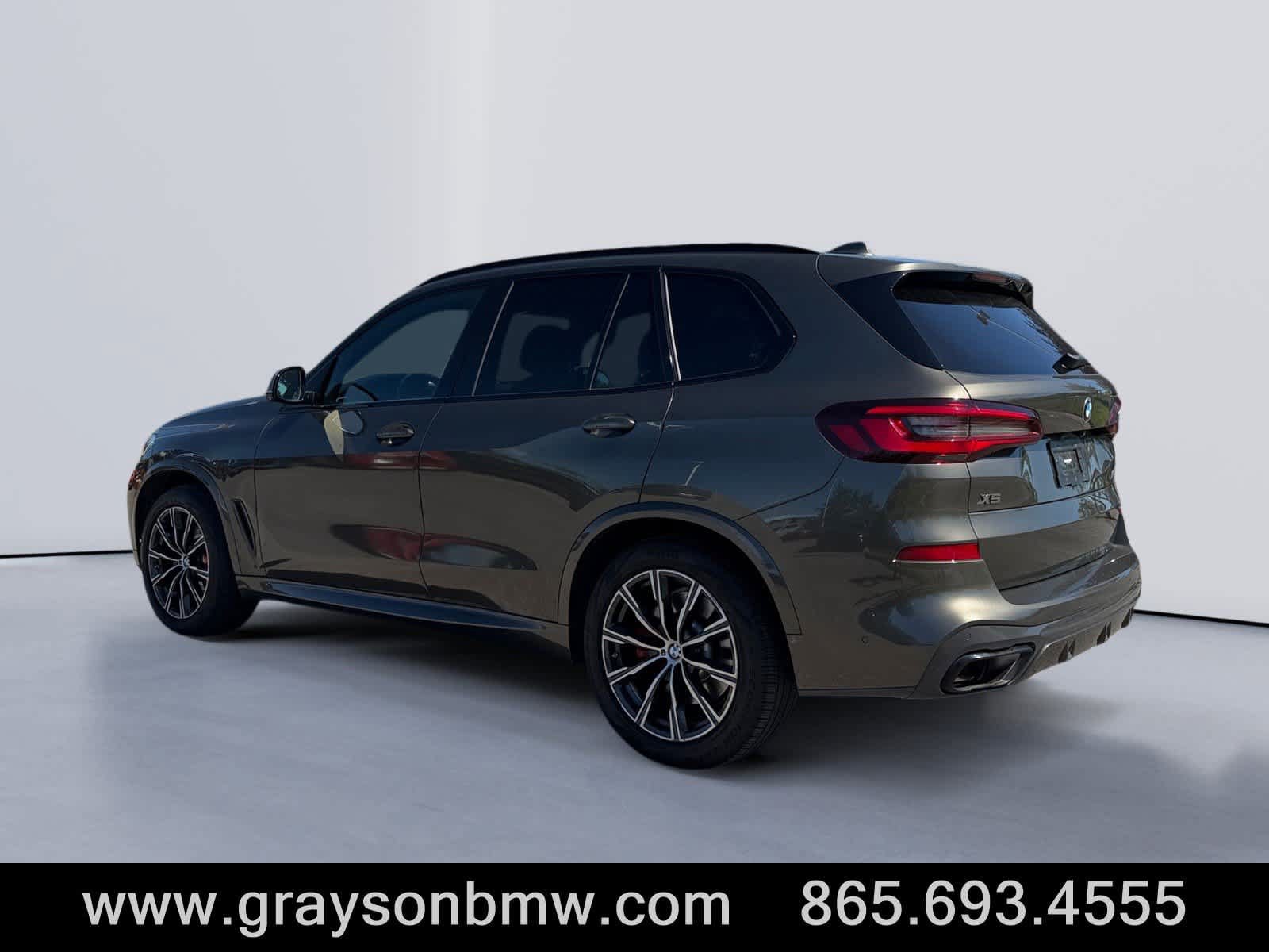Used 2023 BMW X5 M50i w/ Climate Comfort Package AWD/4WD image 5
