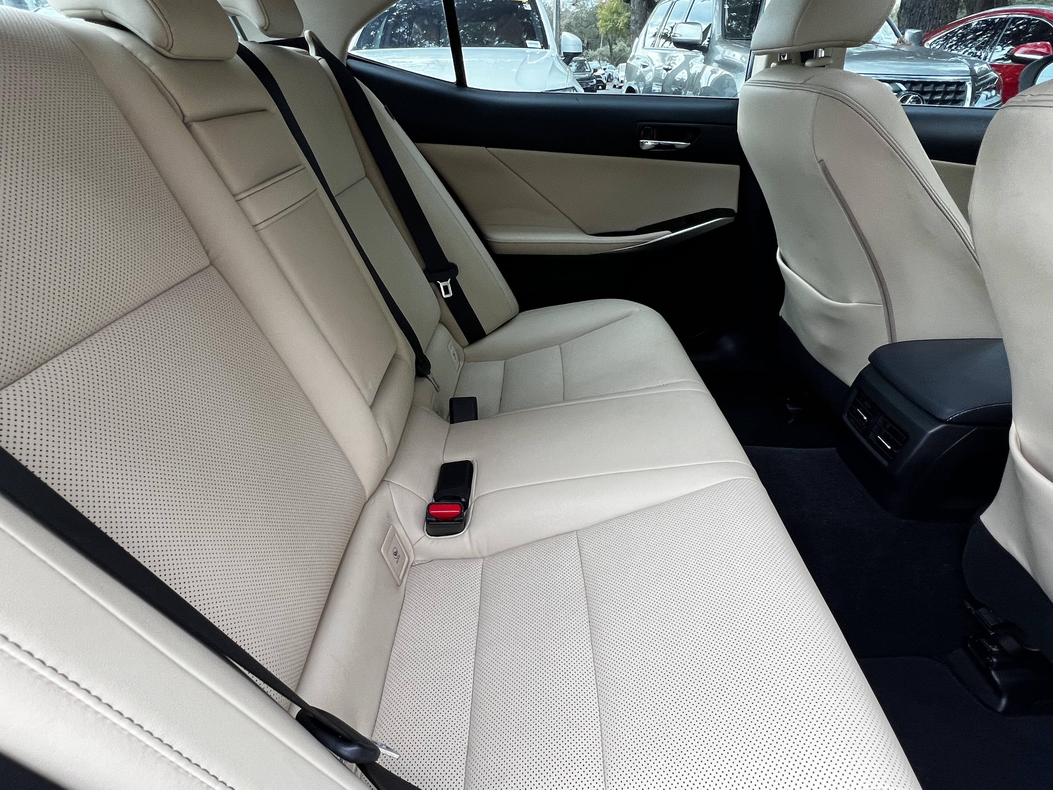 Used 2014 Lexus IS 250 image 39