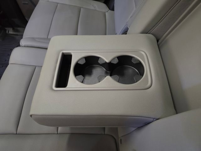Used 2022 GMC Yukon SLT w/ SLT Luxury Package AWD/4WD image 36