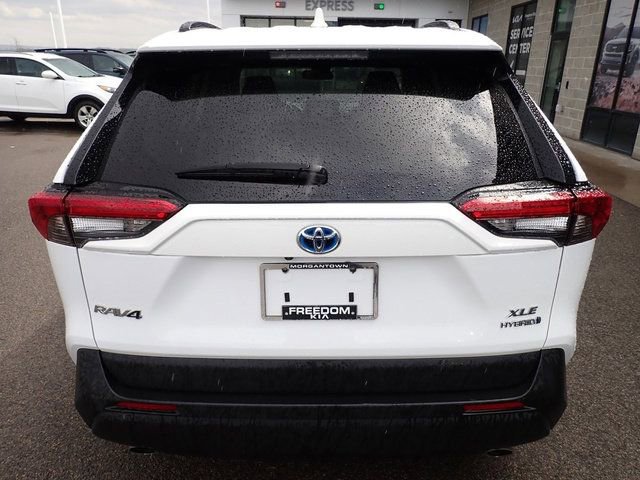 Used 2024 Toyota RAV4 XLE w/ Convenience Package image 5