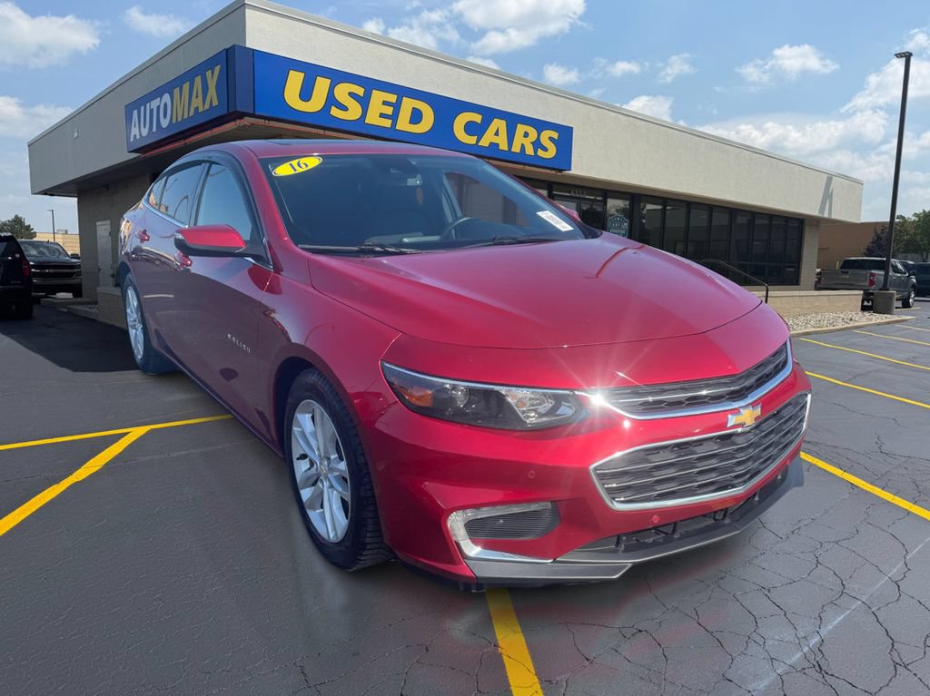 Used 2016 Chevrolet Malibu LT w/ Driver Confidence Package FWD image 4