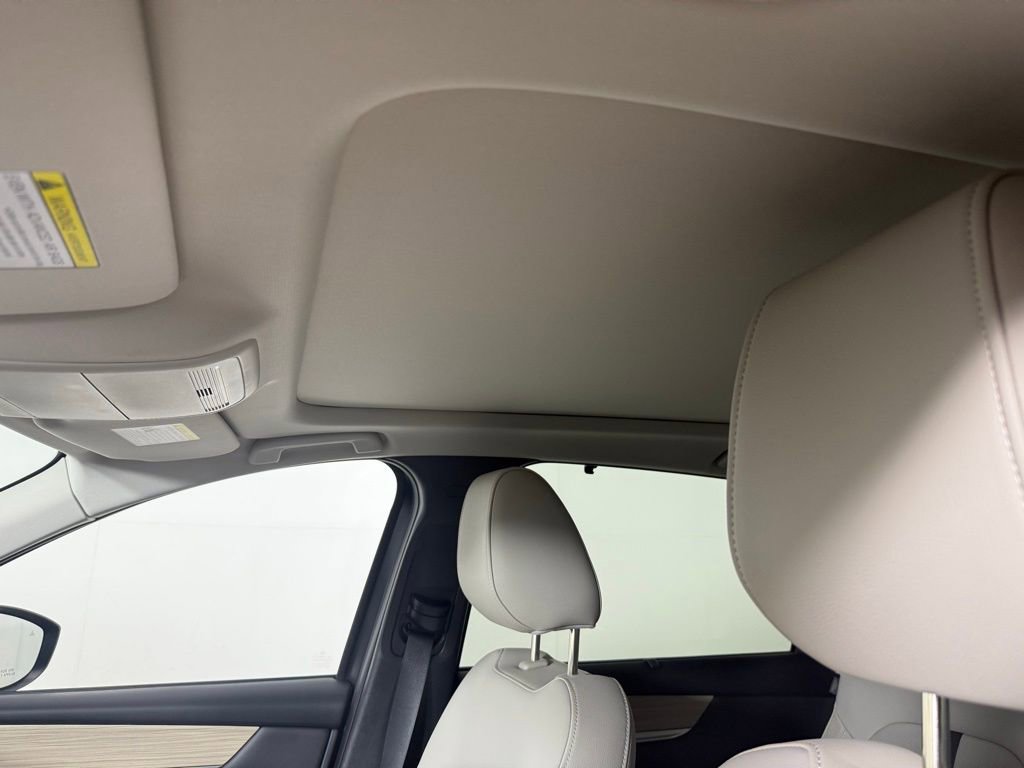 New 2025 MAZDA CX-70 Plug-In Hybrid w/ Premium Pkg image 15