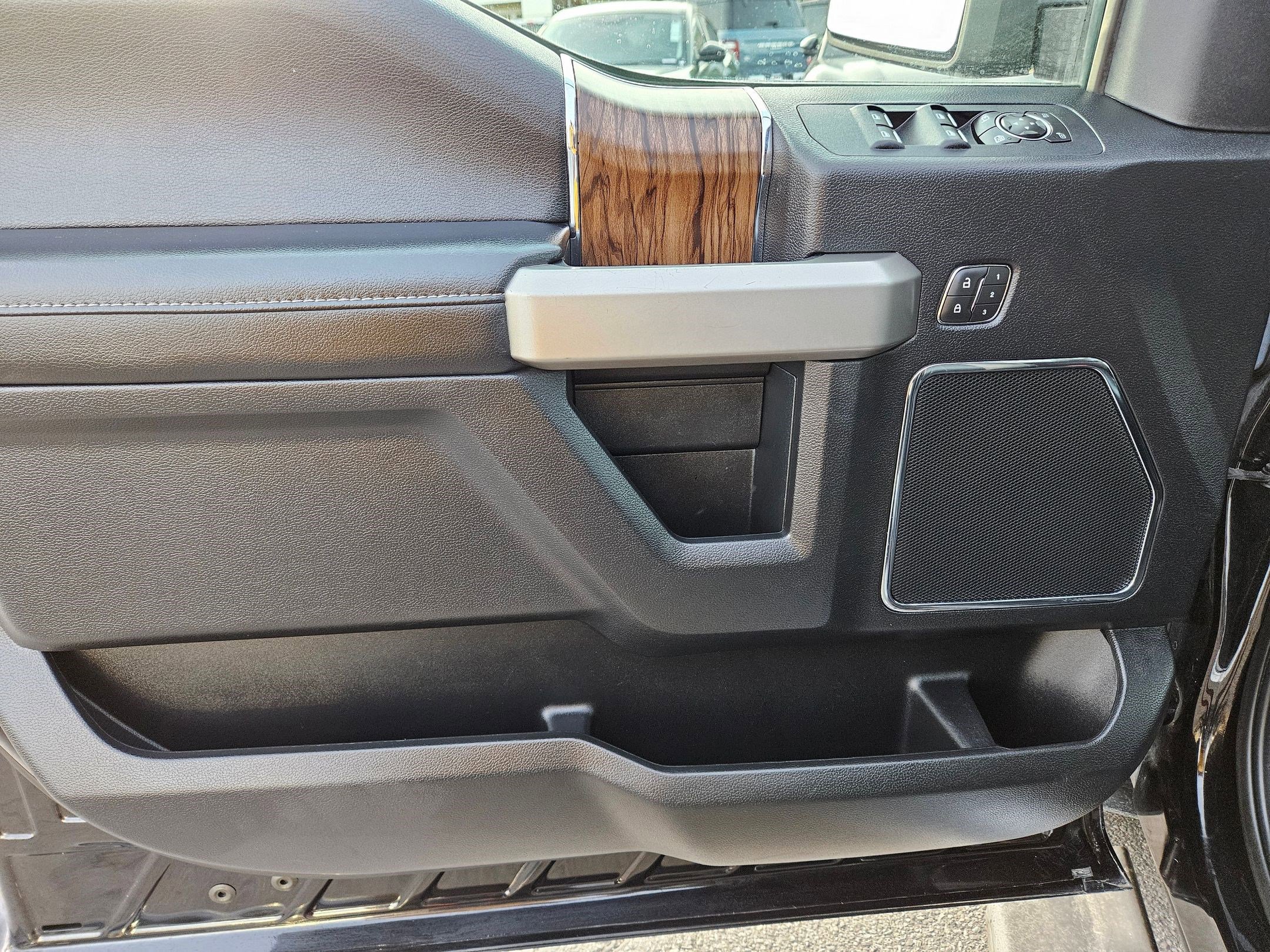 Used 2020 Ford F150 Lariat w/ Equipment Group 501A Mid image 14