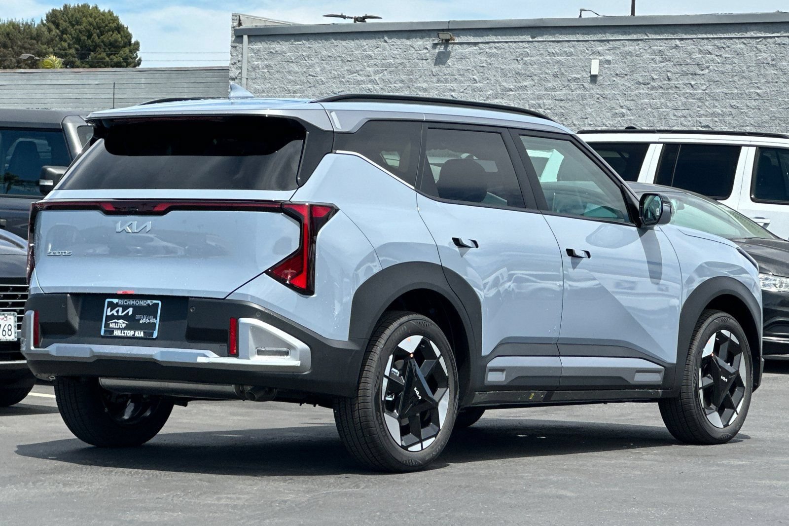 New 2027 Kia Seltos EX w/ EX Panoramic Sunroof Package FWD image 4