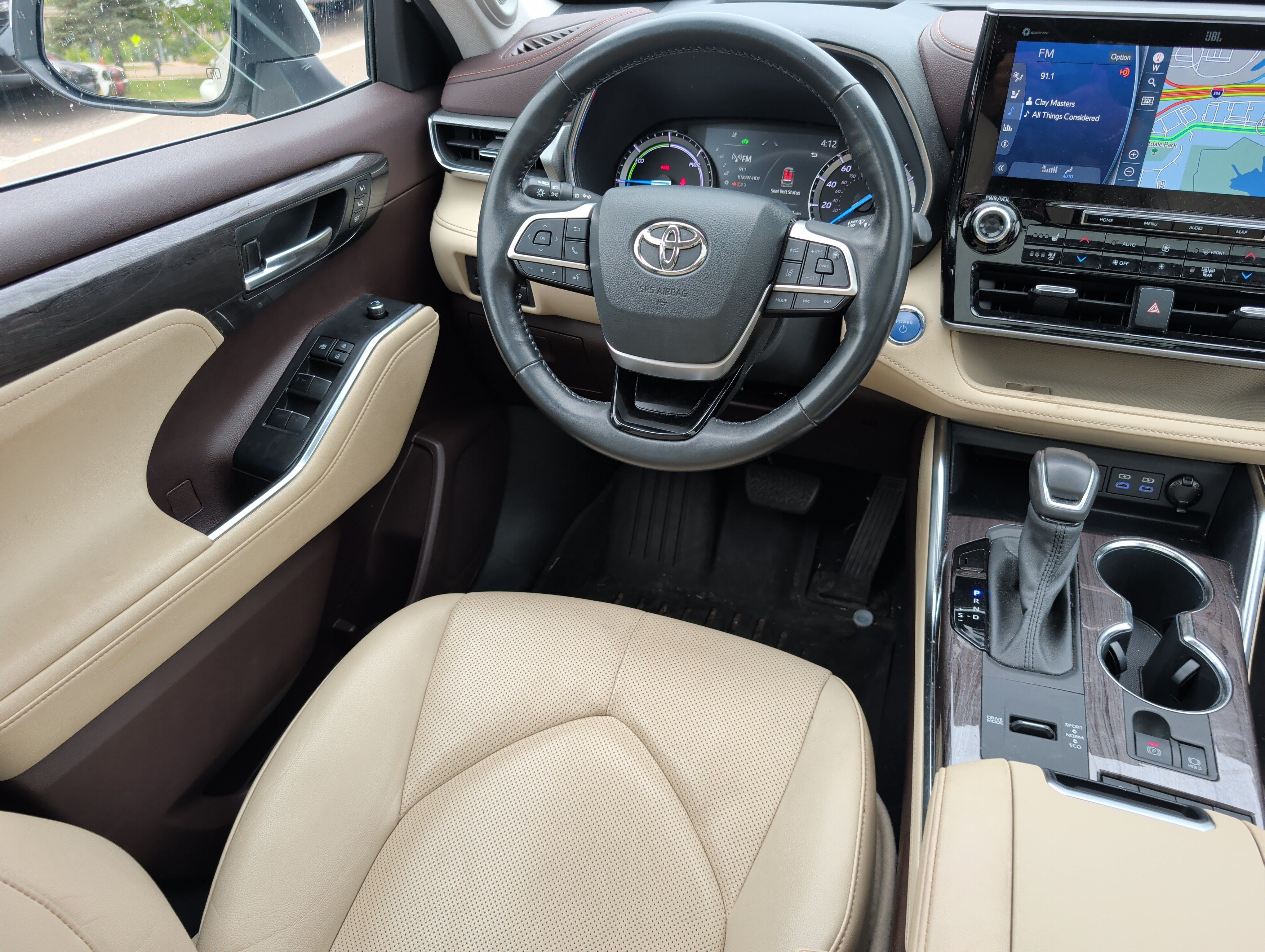 Used 2022 Toyota Highlander Platinum AWD/4WD image 9