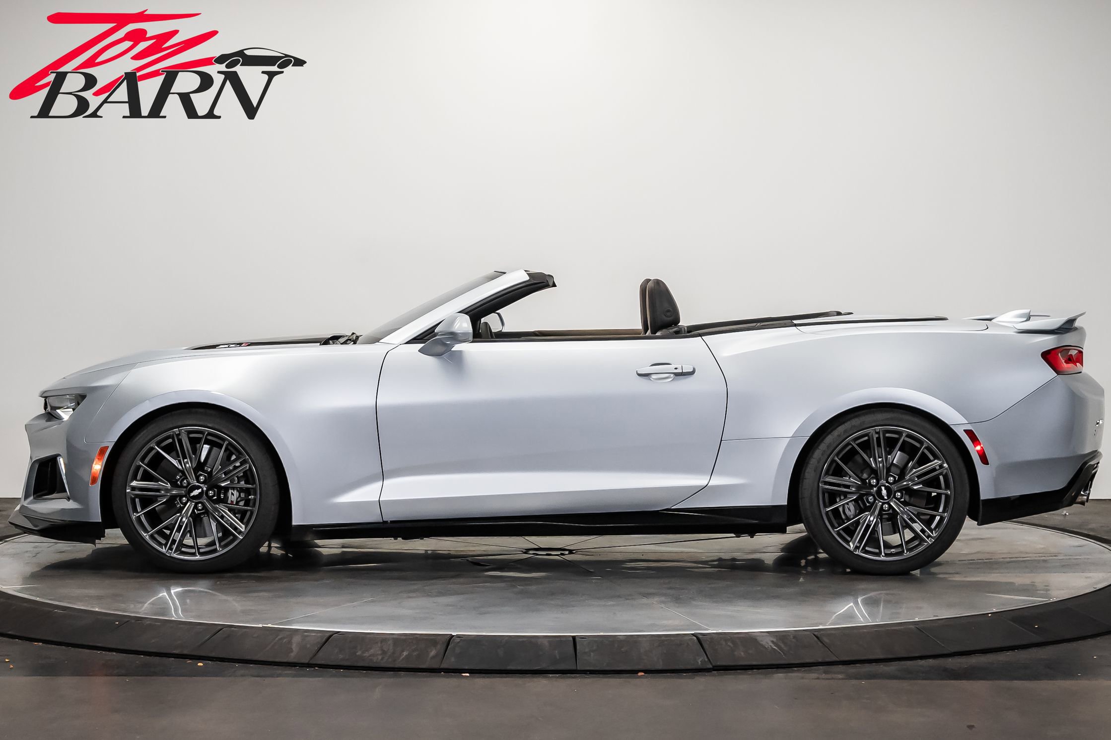 Used 2018 Chevrolet Camaro ZL1 video 2