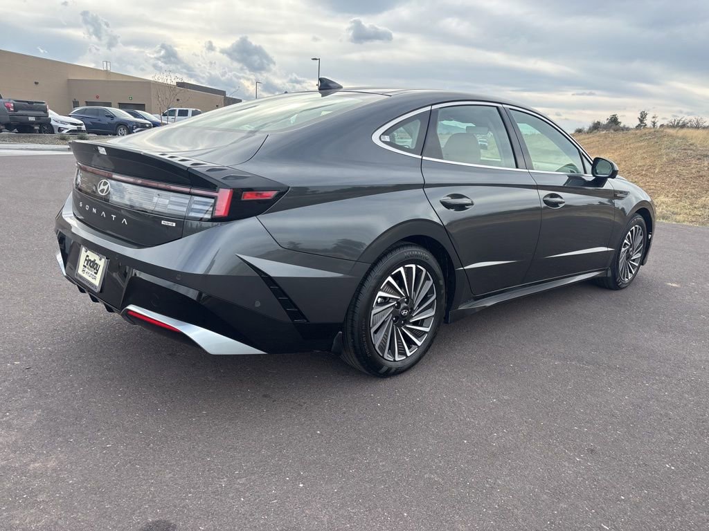 Certified 2025 Hyundai Sonata Limited image 5