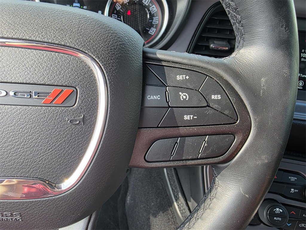 Used 2023 Dodge Challenger SXT image 18