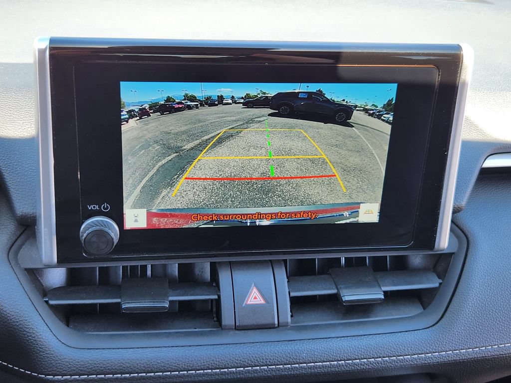 Used 2025 Toyota RAV4 LE AWD/4WD image 10