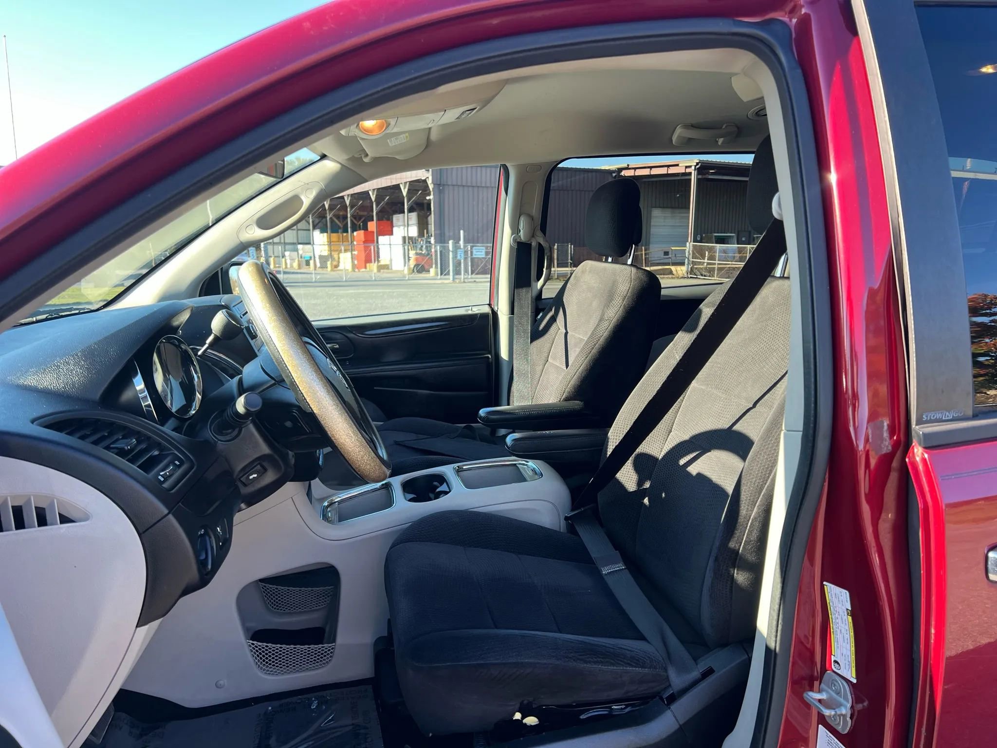 Used 2014 Dodge Grand Caravan SXT image 8