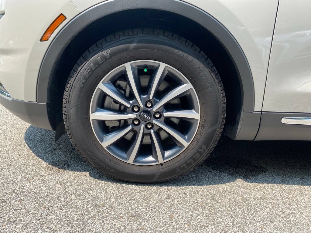 Used 2022 Lincoln Nautilus AWD image 25