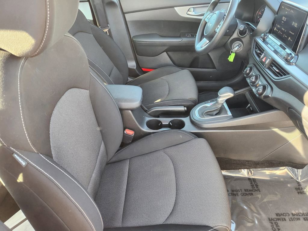 Used 2024 Kia Forte LXS image 15