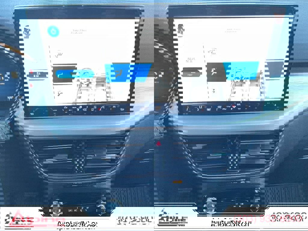 Used 2023 Ford Escape Platinum w/ Premium Technology Package image 11