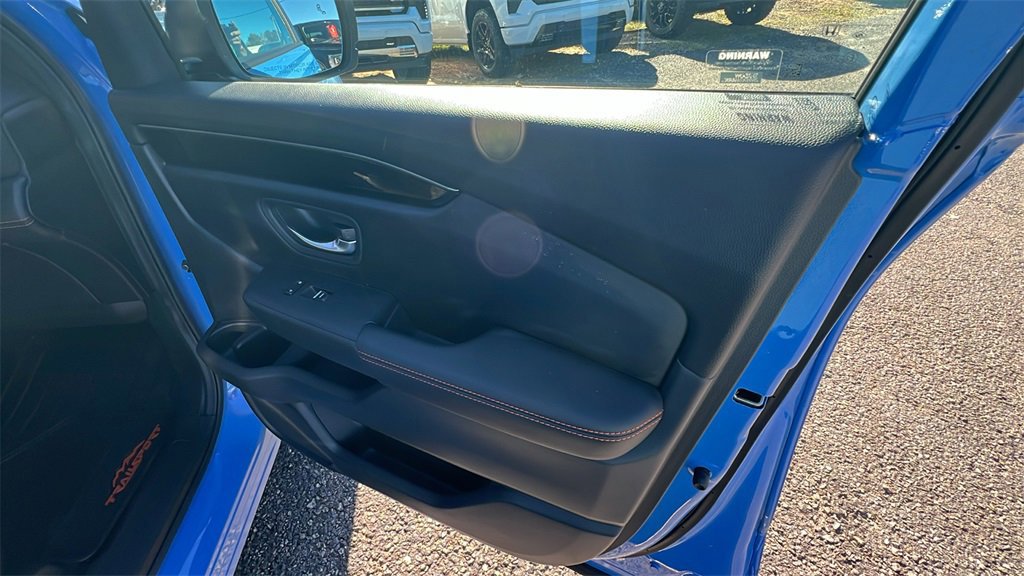 Used 2025 Honda Pilot TrailSport image 17