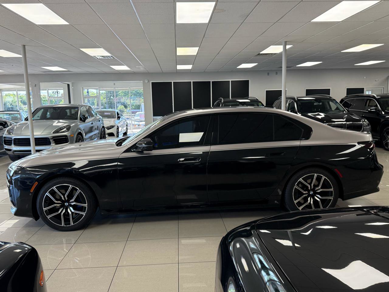 Used 2024 BMW 740i w/ Premium Package RWD image 7