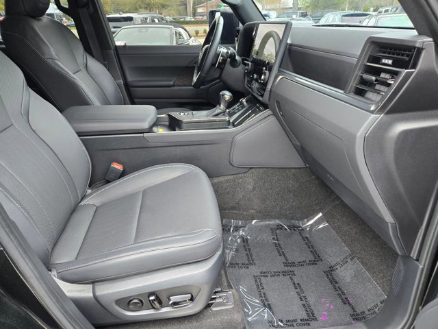 Used 2025 Lexus GX 550 w/ Accessory Package (Z1) image 19