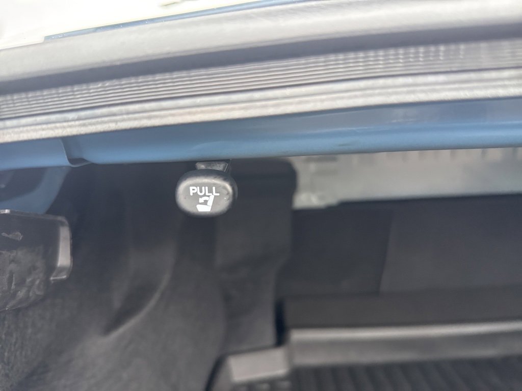 Used 2024 Toyota Camry SE image 20