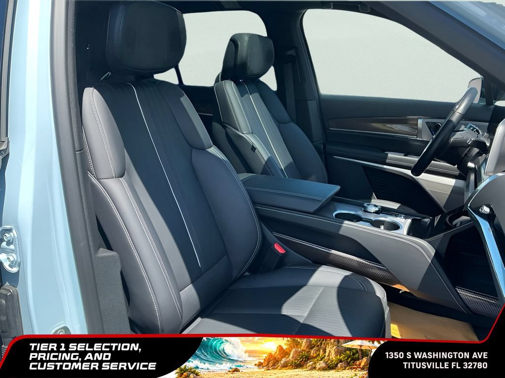 Used 2026 Cadillac Vistiq Sport w/ LPO, Floor Liner Package AWD/4WD image 21