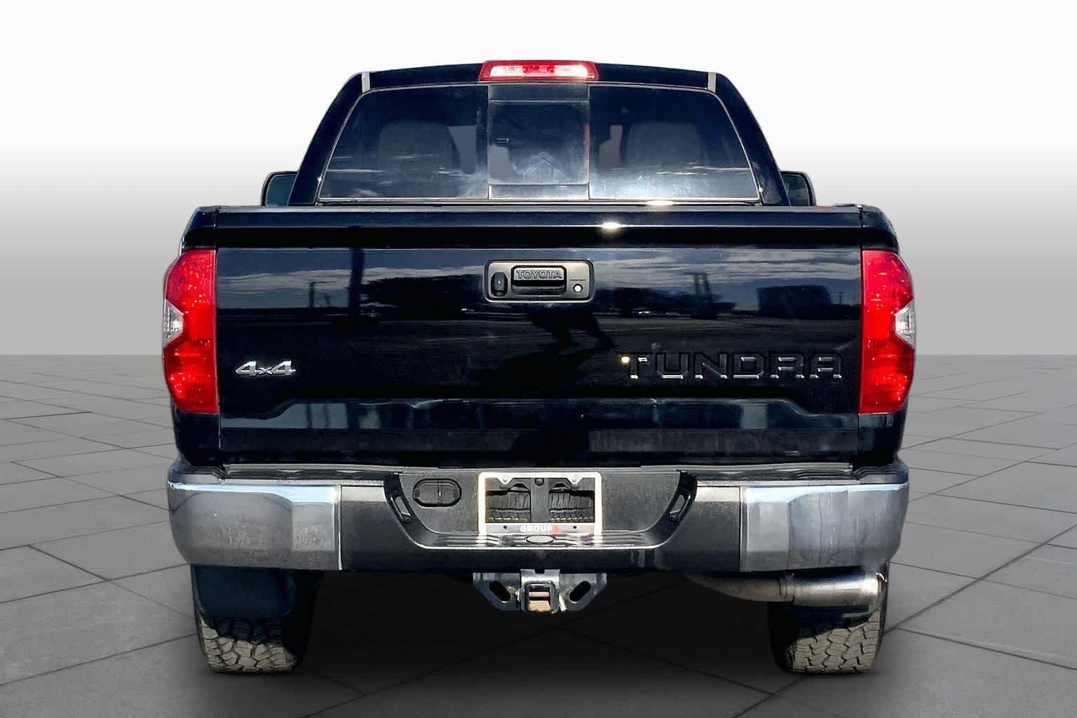 Used 2014 Toyota Tundra SR5 w/ SR5 Upgrade Package AWD/4WD image 5