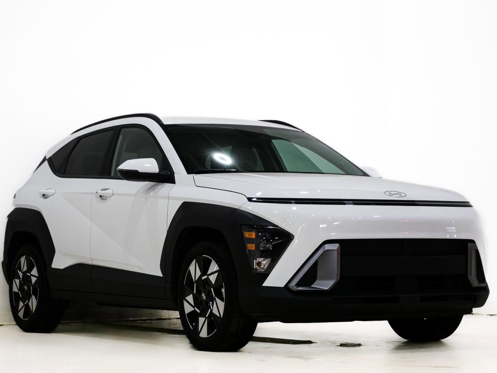 Used 2025 Hyundai Kona SEL image 1