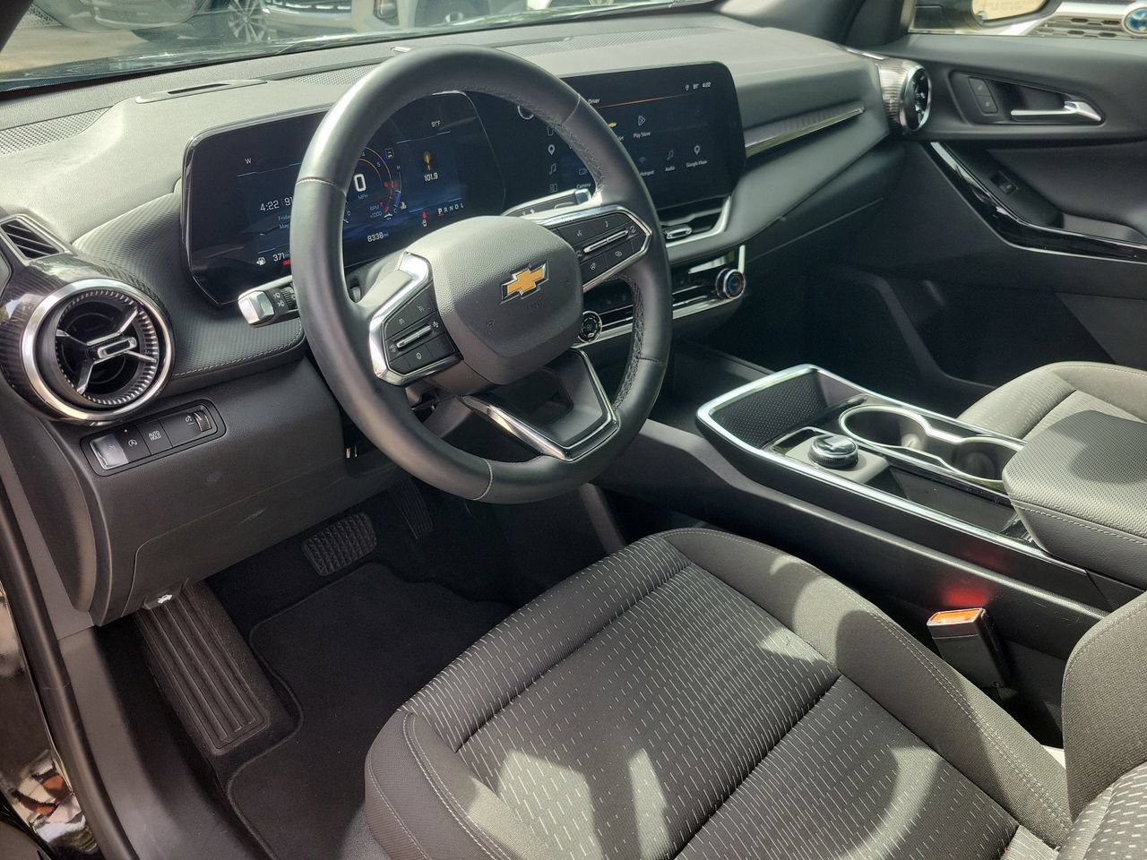 Used 2026 Chevrolet Equinox LT FWD image 14