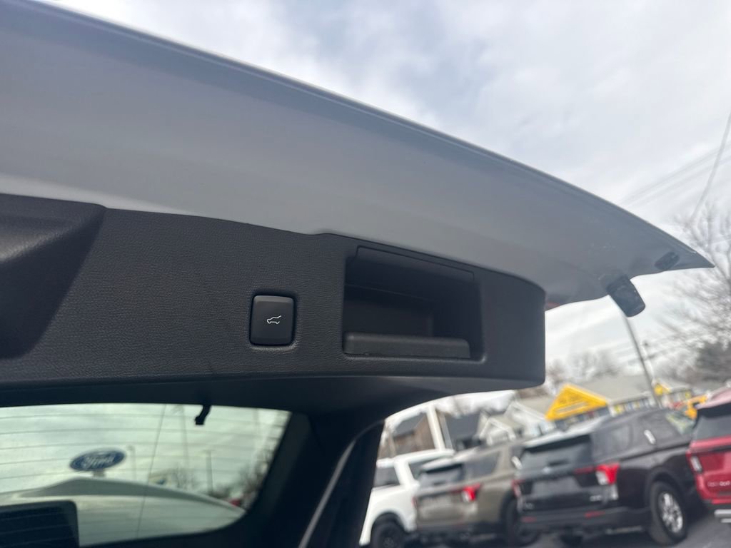 Used 2025 Ford Escape ST-Line Select w/ Tech Pack #1 image 13