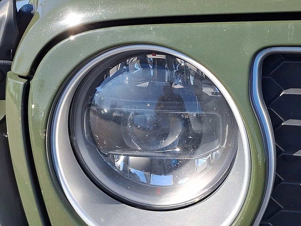 Used 2023 Jeep Wrangler Unlimited Sahara image 9