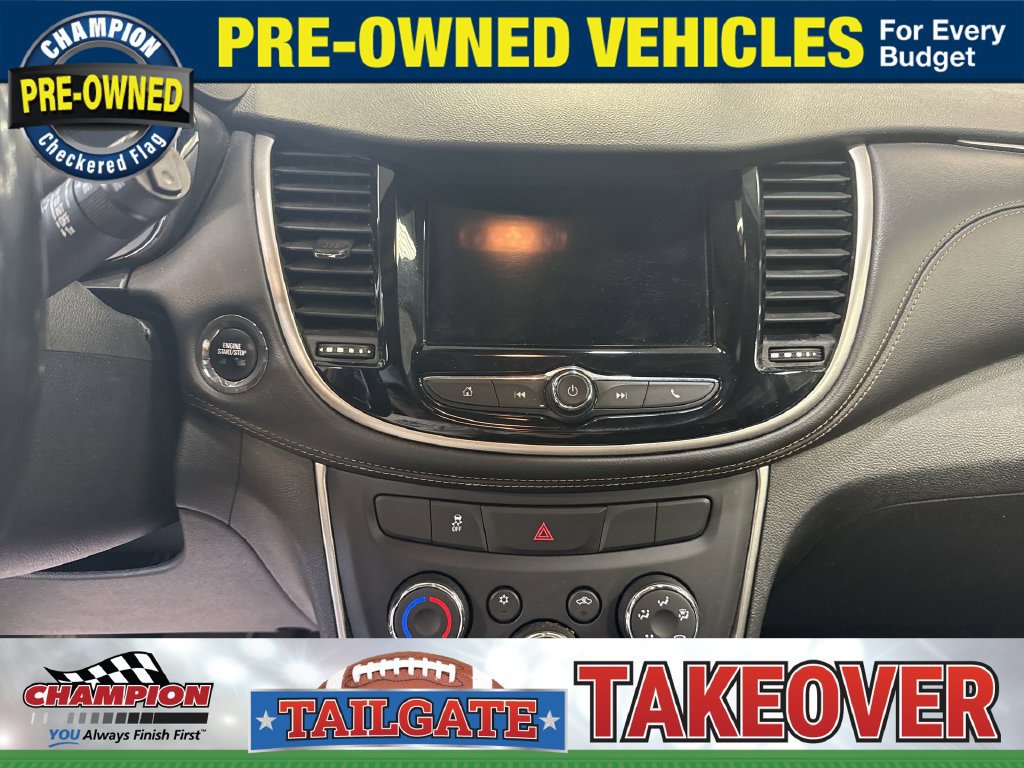 Used 2018 Chevrolet Trax LT w/ Sun & Sound Package FWD image 14
