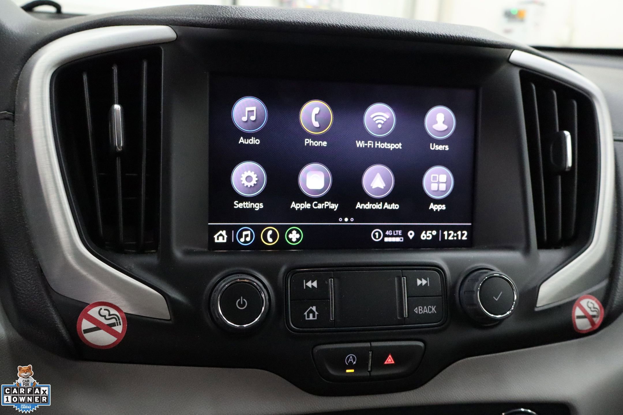 Used 2024 GMC Terrain SLT image 23