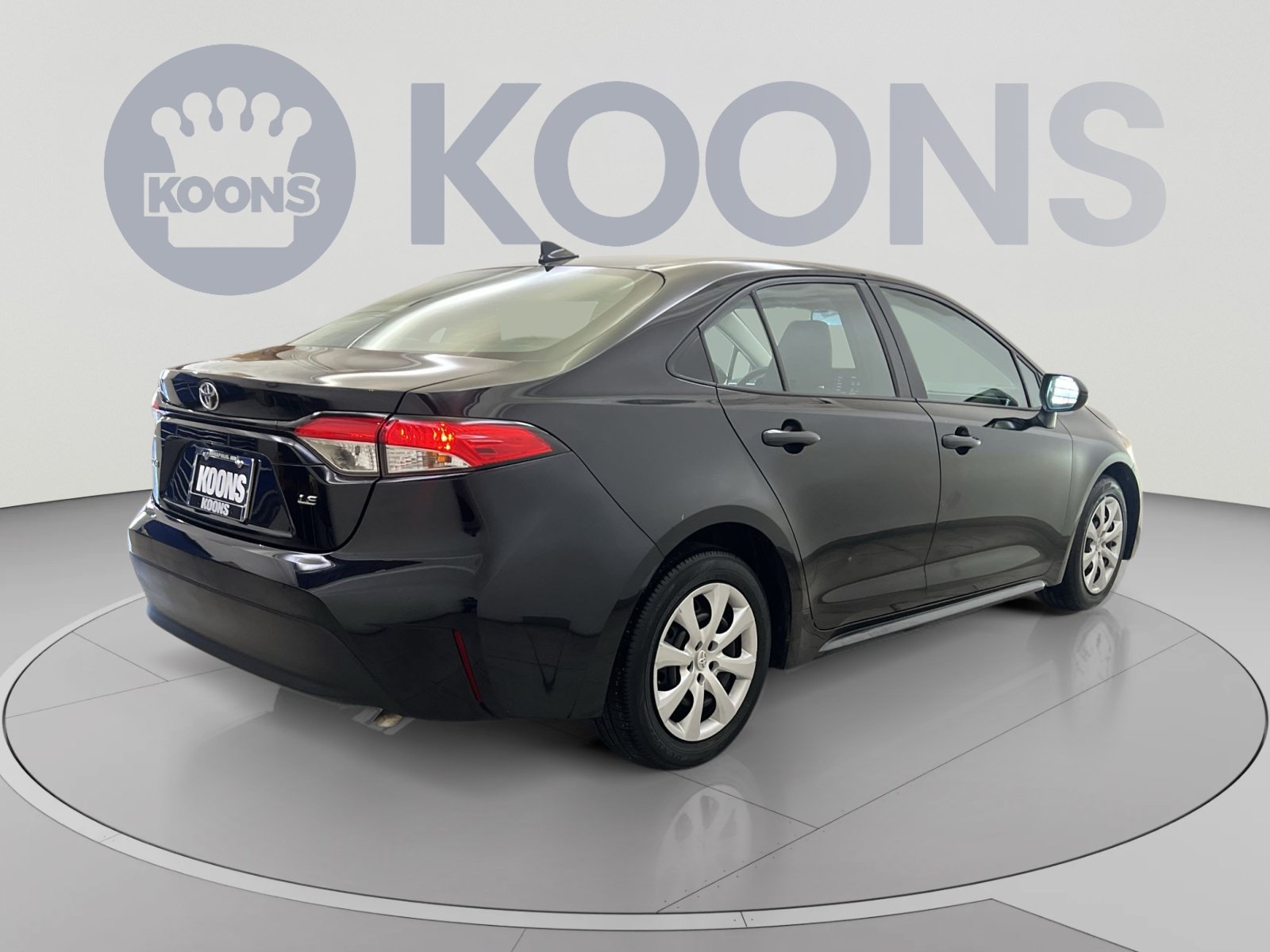 Used 2024 Toyota Corolla LE FWD image 8