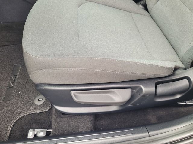 Used 2025 Kia K4 LXS image 25