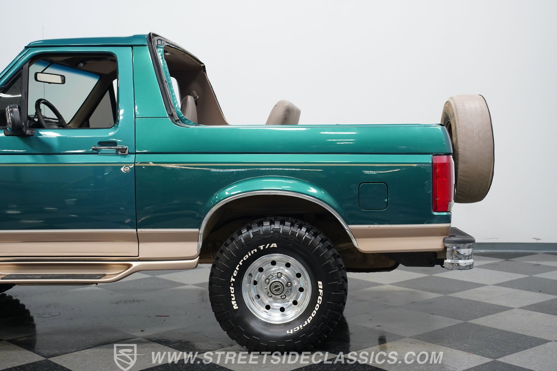Used 1996 Ford Bronco Eddie Bauer image 21