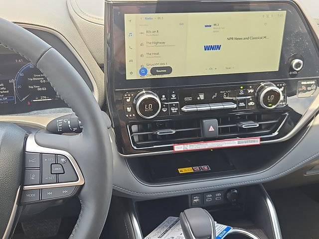 New 2026 Toyota Highlander Limited AWD/4WD image 16