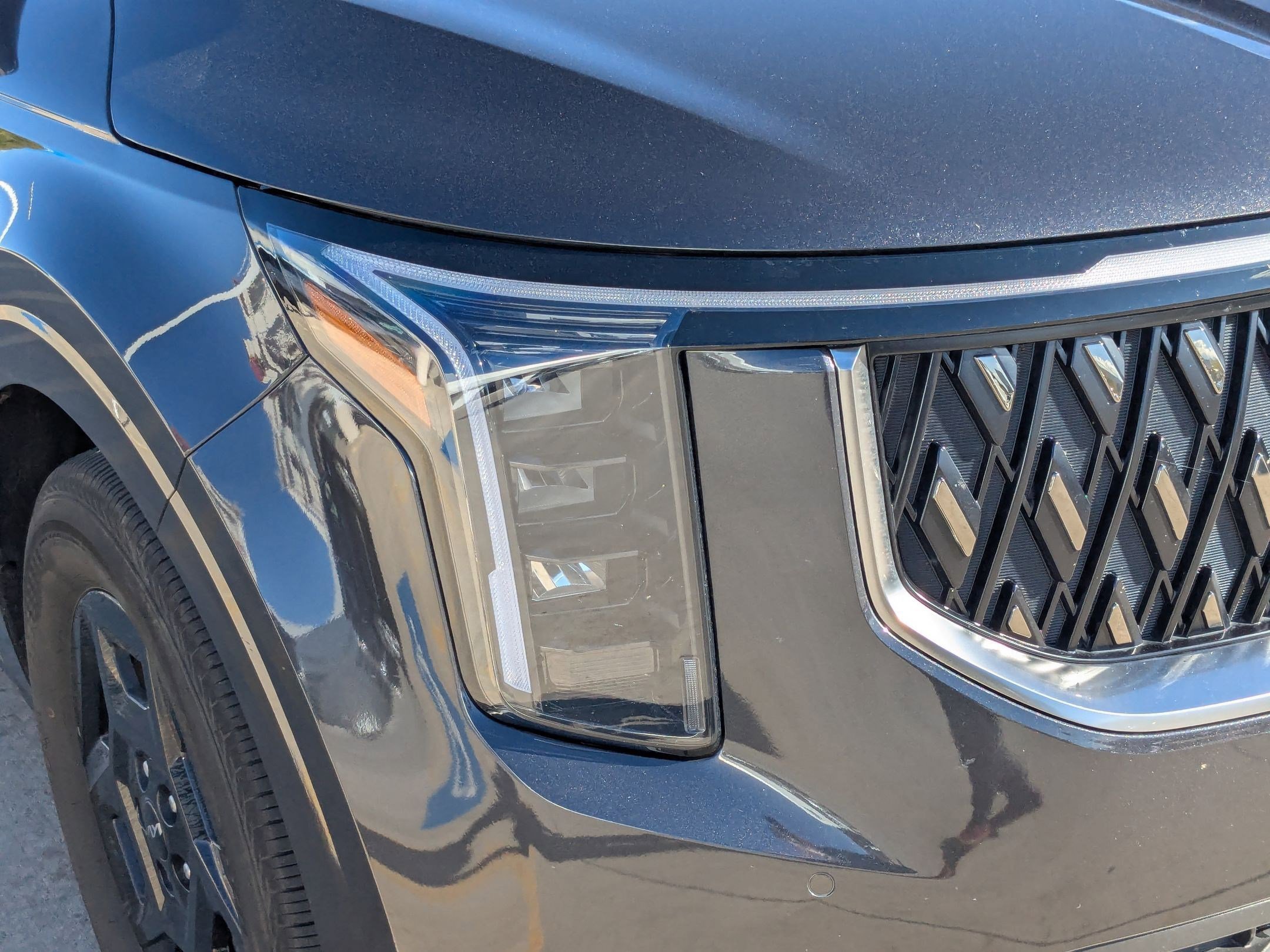 Certified 2025 Kia Carnival LX image 10