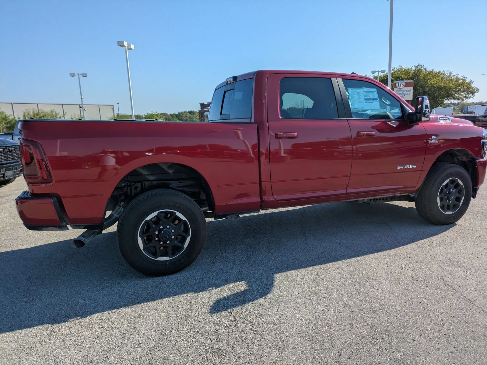 New 2026 RAM 2500 Laramie AWD/4WD image 6