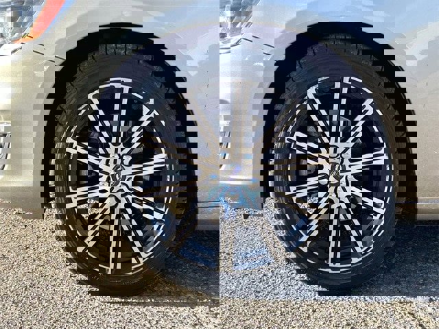 Used 2016 Volvo S60 T5 Premier image 9