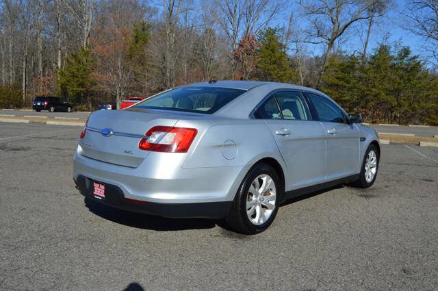 Used 2011 Ford Taurus SEL w/ 201A Rapid Spec Order Code image 9