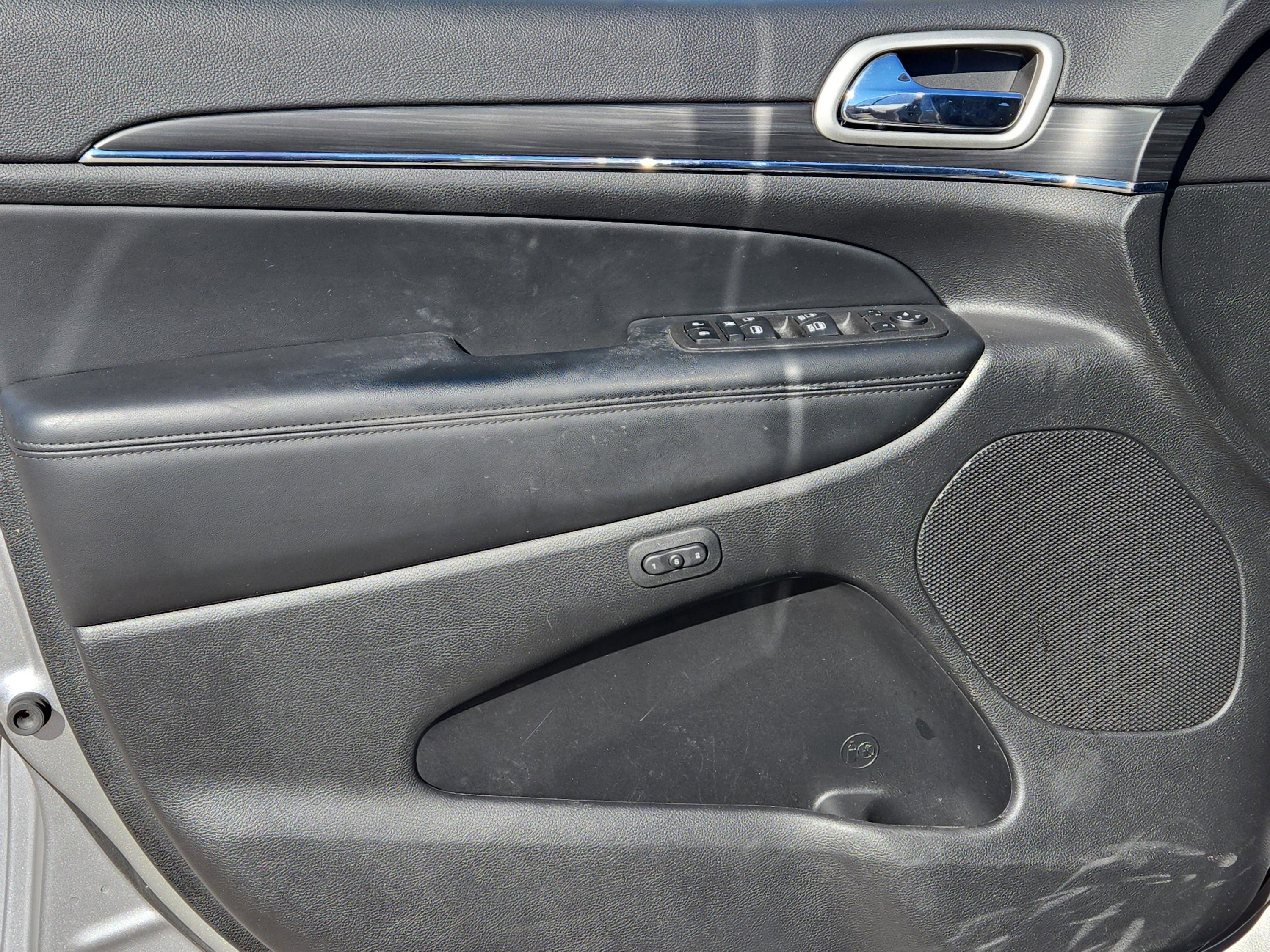 Used 2021 Jeep Grand Cherokee Limited image 14