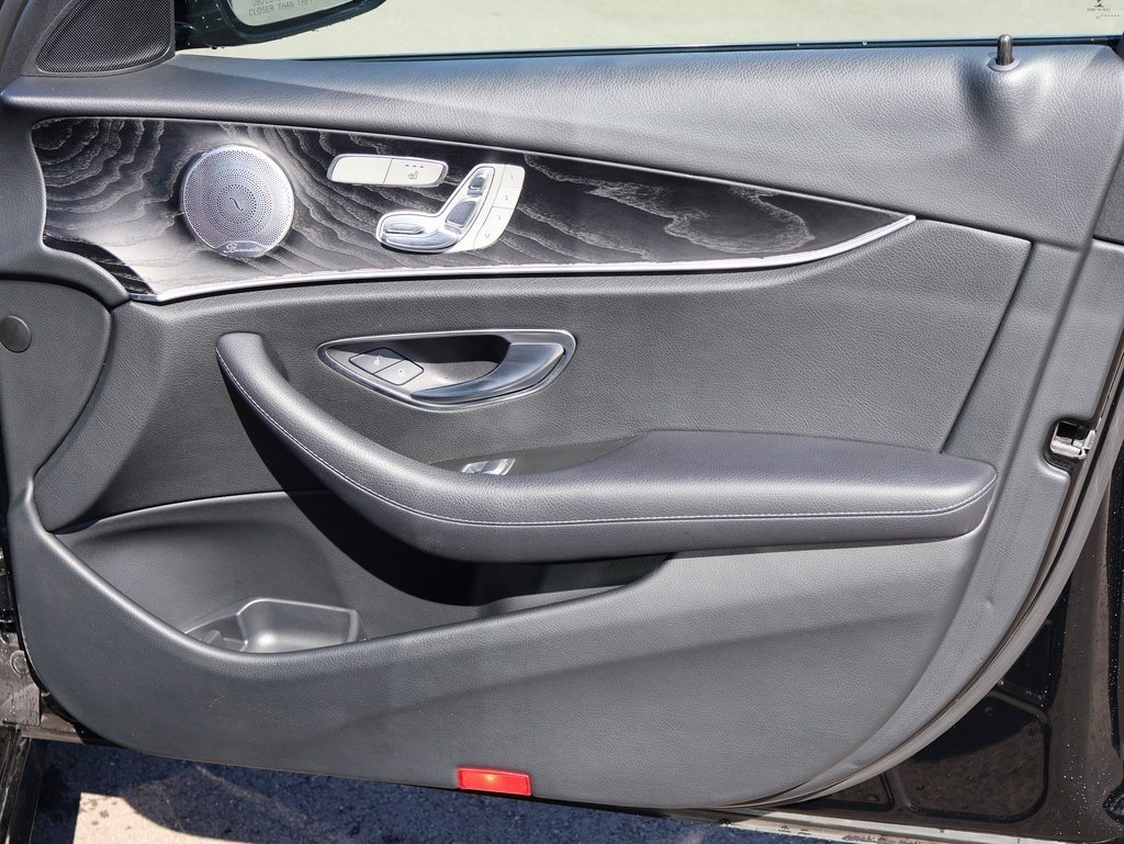 Used 2019 Mercedes-Benz E 300 4MATIC image 13