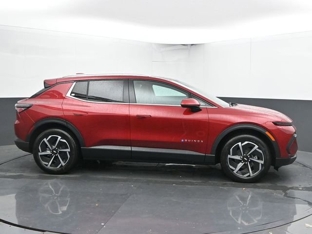 New 2026 Chevrolet Equinox EV LT image 11