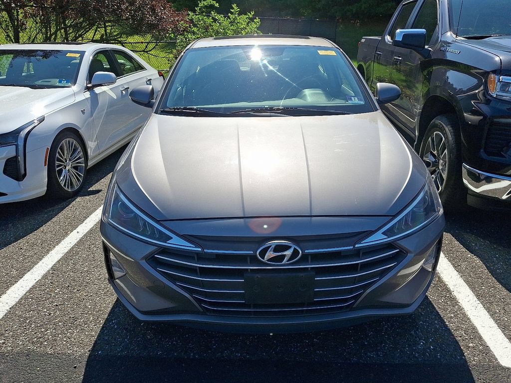 Used 2020 Hyundai Elantra Value Edition FWD image 2