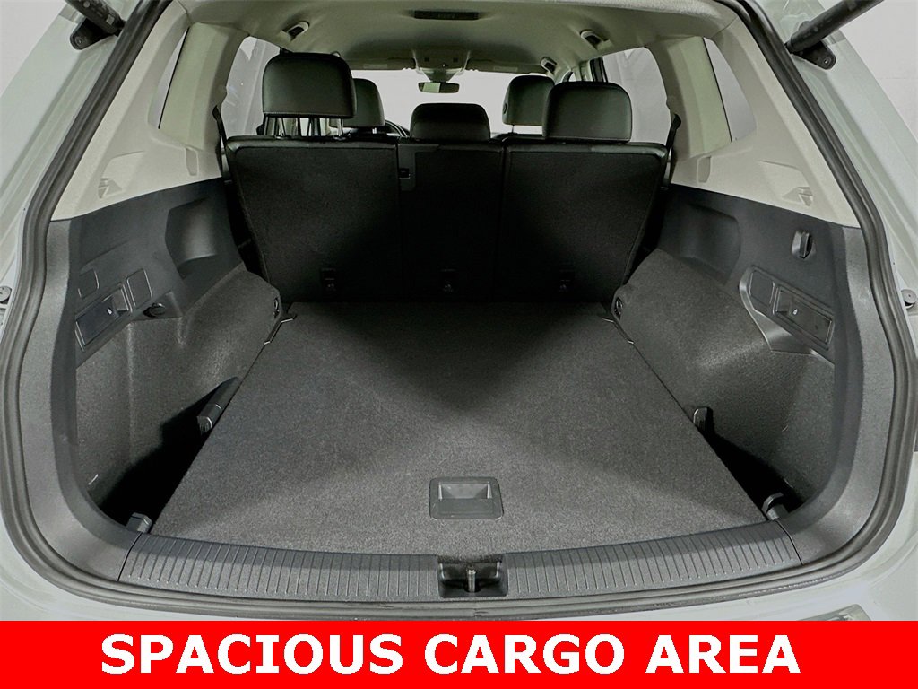 Used 2024 Volkswagen Tiguan Wolfsburg Edition image 10