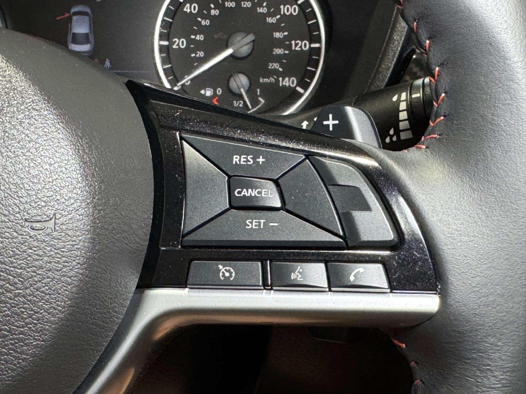 Used 2025 Nissan Altima 2.5 SR w/ SR Premium Package AWD/4WD image 12