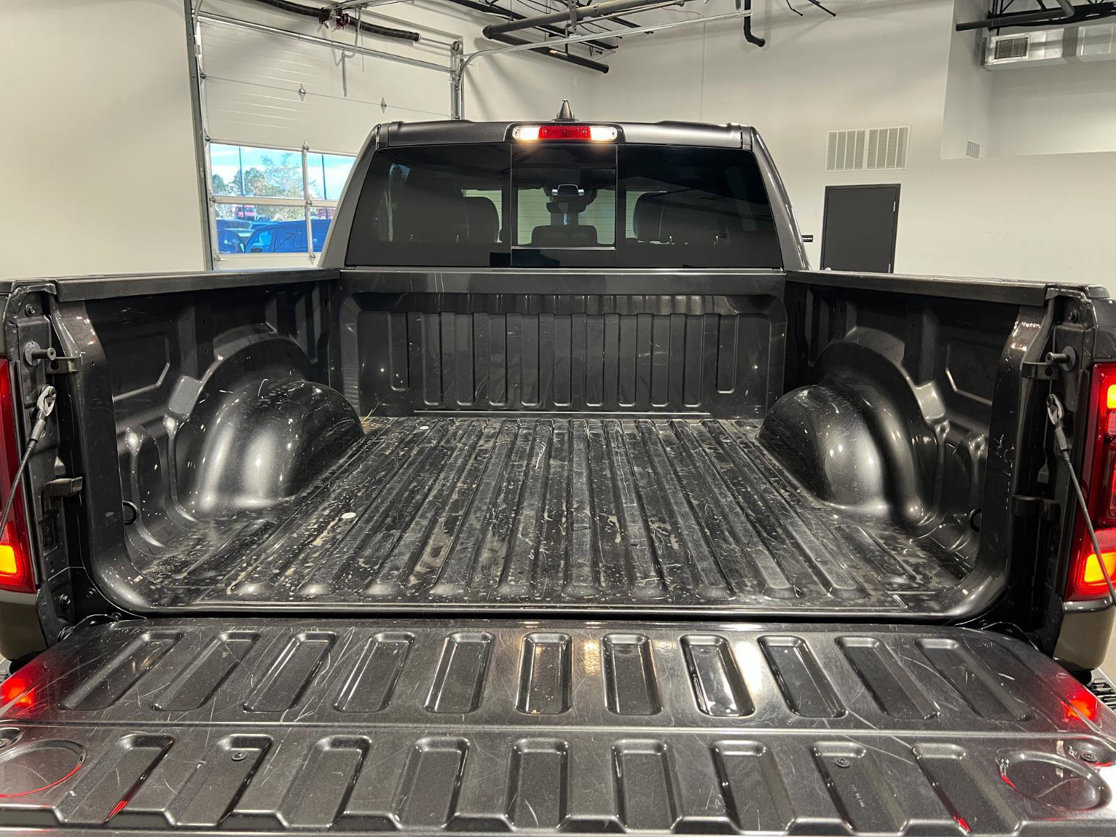 Used 2022 RAM 1500 Laramie image 30