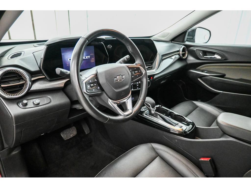 Used 2024 Chevrolet Trax ACTIV image 9