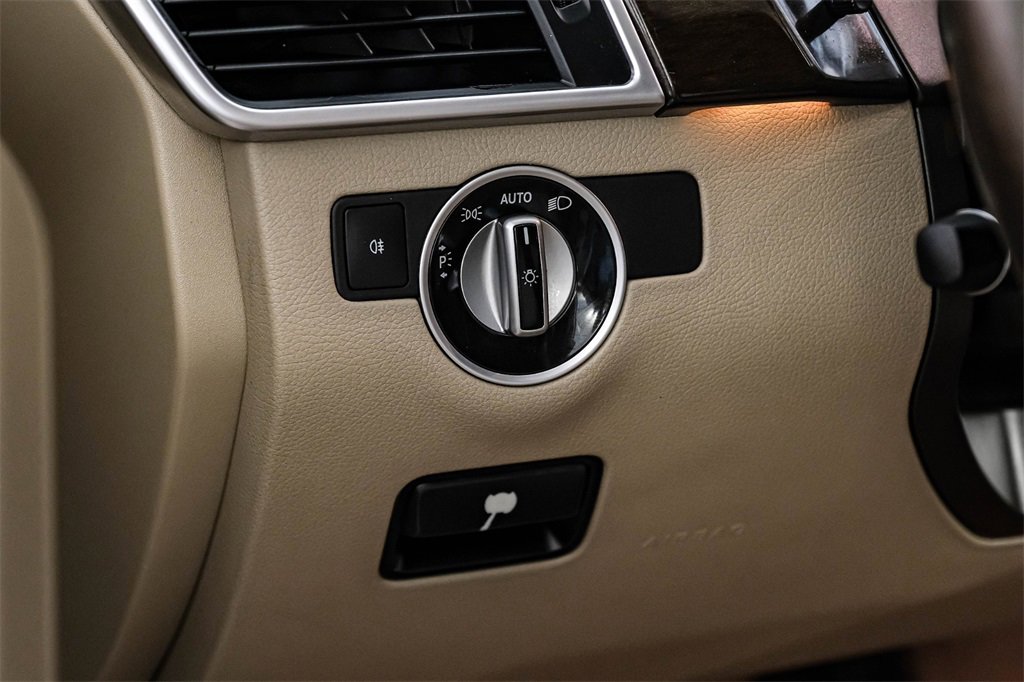 Used 2015 Mercedes-Benz GL 320 BlueTEC 4MATIC image 34